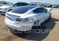 2014 Tesla Model S фото