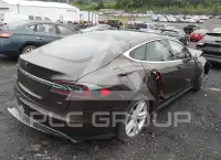 2014 Tesla Model S фото