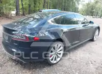2014 Tesla Model S фото