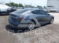 2014 Tesla Model S фото