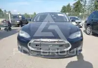 2014 Tesla Model S фото