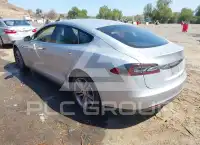 2014 Tesla Model S photo