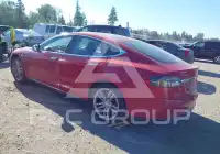 2014 Tesla Model S фото