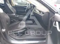 2014 Tesla Model S фото