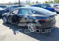 2014 Tesla Model S фото