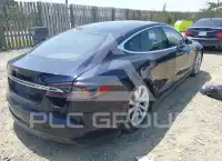 2014 Tesla Model S photo
