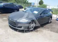 2014 Tesla Model S фото