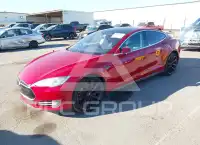 2014 Tesla Model S фото