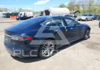 2014 Tesla Model S photo