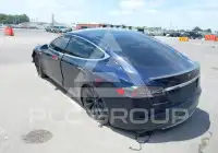 2014 Tesla Model S фото