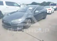 2014 Tesla Model S фото