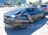 2014 Tesla Model S фото