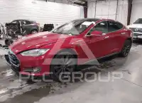 2014 Tesla Model S фото
