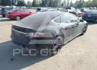 2014 Tesla Model S фото