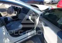 2014 Tesla Model S фото