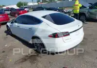2014 Tesla Model S фото