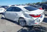 2014 Lexus ES350 photo