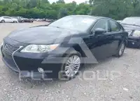 2014 Lexus ES350 photo