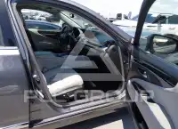 2014 Lexus LS460 photo