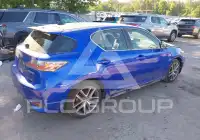 2014 Lexus CT200 photo