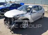 2014 Lexus CT200 photo
