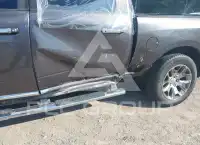 2014 RAM 1500 photo
