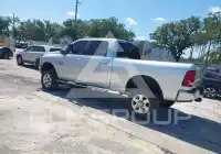 2014 RAM 2500 photo
