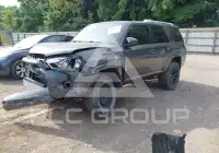 2014 Toyota 4 RUNNER photo
