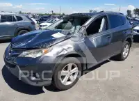 2014 Toyota RAV4 photo