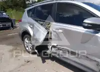 2014 Toyota RAV4 photo