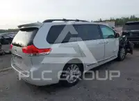 2014 Toyota SIENNA photo