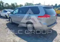 2014 Toyota SIENNA фото