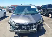 2014 Toyota SIENNA фото