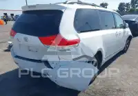 2014 Toyota SIENNA фото
