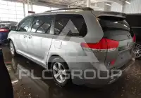 2014 Toyota SIENNA photo
