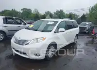 2014 Toyota SIENNA фото