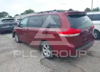 2014 Toyota SIENNA photo