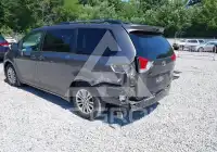 2014 Toyota SIENNA photo