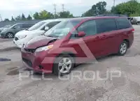 2014 Toyota SIENNA photo