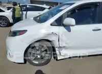 2014 Toyota SIENNA фото