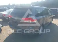 2014 Toyota SIENNA photo