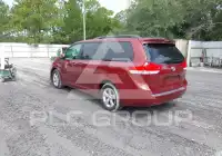2014 Toyota SIENNA фото
