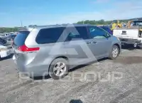 2014 Toyota SIENNA фото