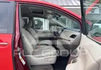 2014 Toyota SIENNA photo