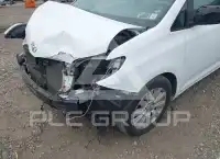 2014 Toyota SIENNA фото