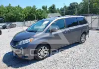 2014 Toyota SIENNA photo