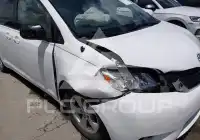 2014 Toyota SIENNA фото