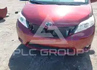 2014 Toyota SIENNA фото