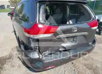 2014 Toyota SIENNA photo