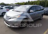 2014 Toyota SIENNA фото